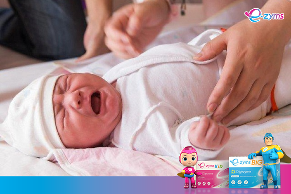 Ba mẹ hãy làm ngay điều này để dứt điểm táo bón trẻ sơ sinh